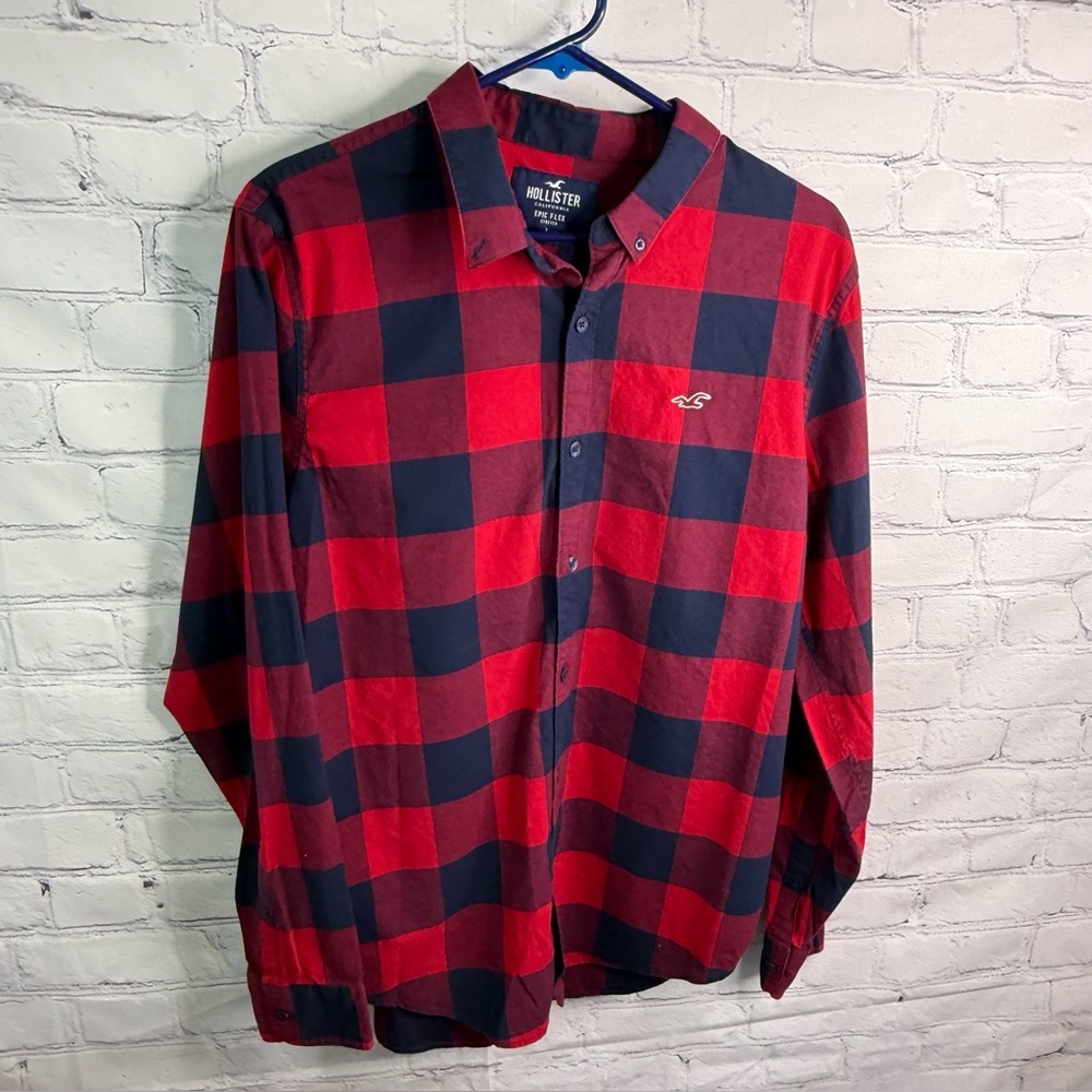 HOLLISTER Red Plaid Holiday Button Down Shirt Large